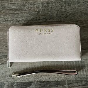 GUESS Light Pink Zip-Around Wallet Wristlet